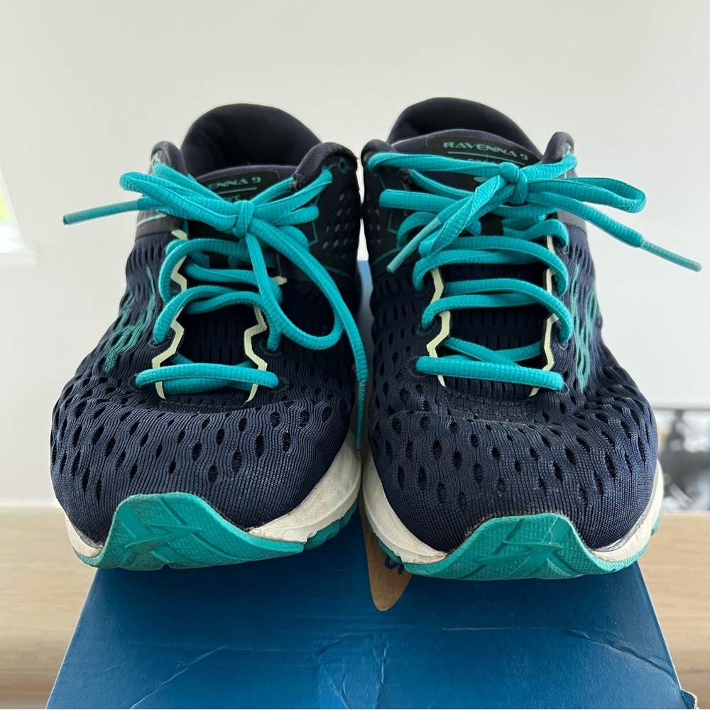 Brooks Ghost 13 Running Sneakers Size 10